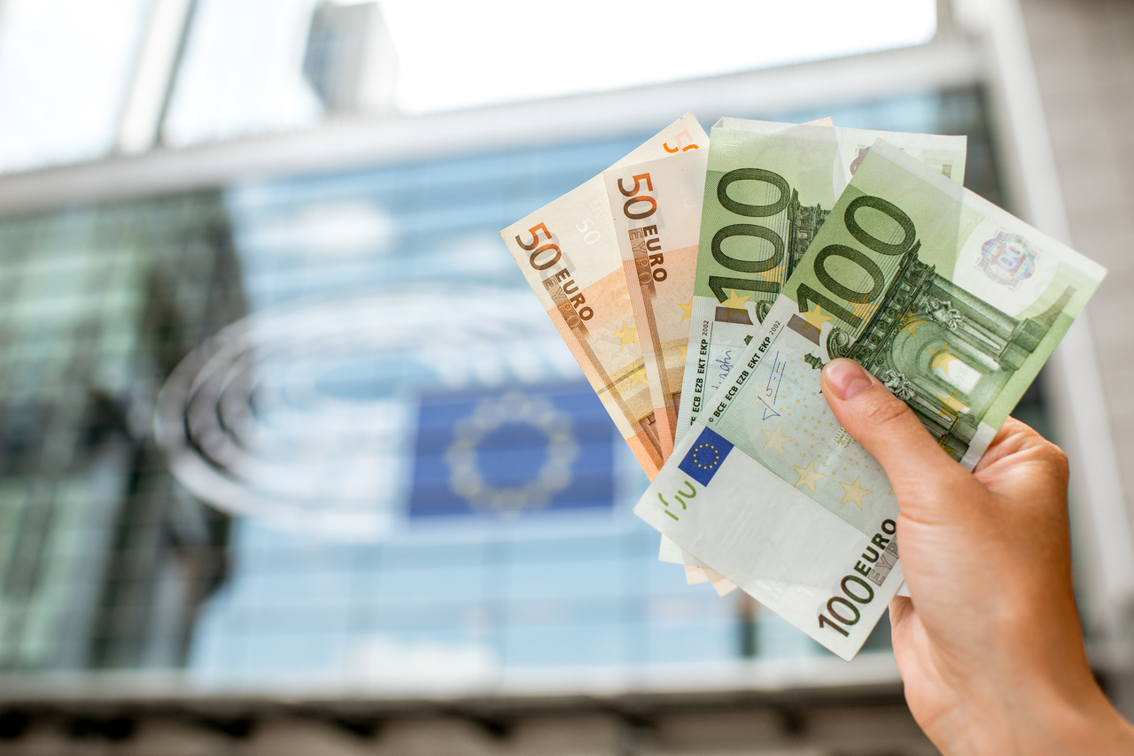 El efecto de adaptar el IRPF a la inflación: beneficia más a rentas medias y bajas y ahorra hasta 470 euros | Sala de prensa Grupo Asesor ADADE y E-Consulting Global Group